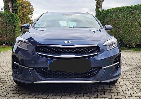 Kia XCeed gebraucht kaufen Kia XCeed 1.6 CRDi Eco-Dyn+(48V Mild-Hyb) DCT7 VISION