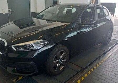 BMW 118 i Aut/Navi/LenkrHeiz/LED/ParkAssist/Tempomat