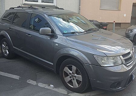 Fiat Freemont 2.0 Multijet 16V DPF Urban 2.0 JTD (103 kW / 140 hp)