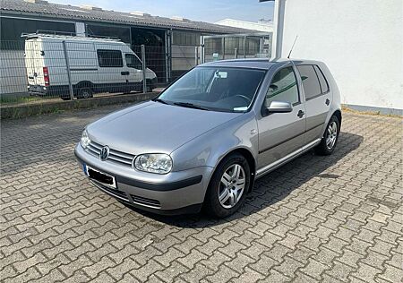 VW Golf Volkswagen 1.4