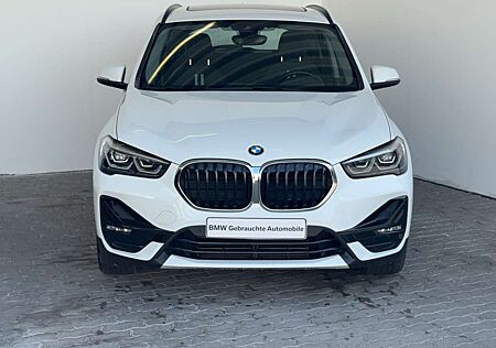 BMW X1 xDrive18d Sport Line Navi.LED.GSD.AHK.Apple.