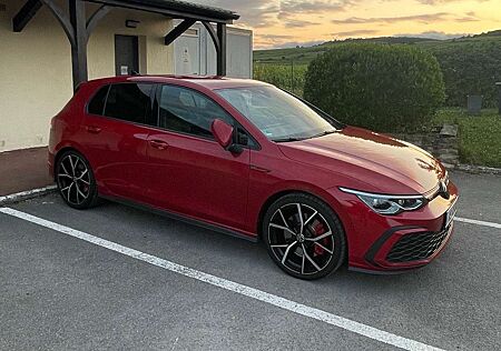 VW Golf GTI Volkswagen Golf VIII 2.0 TSI OPF 6-Gang 19" DCC StandHz MwSt