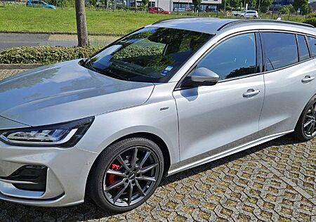 Ford Focus ST-Line X, 18", AHK, ACC, RFK, TWA