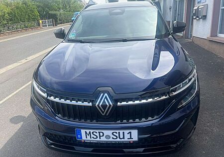 Renault Espace Iconic E-Tech Hybrid
