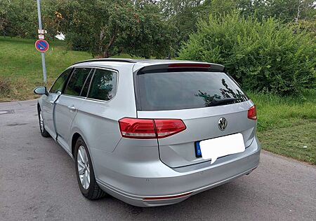 VW Passat Variant Volkswagen Passat•2.0TDI•LED•360°•STNDHZG•Leder•El.Heckkla