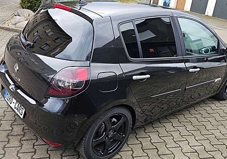 Renault Clio 1.2 16V TCE TÜV Neu