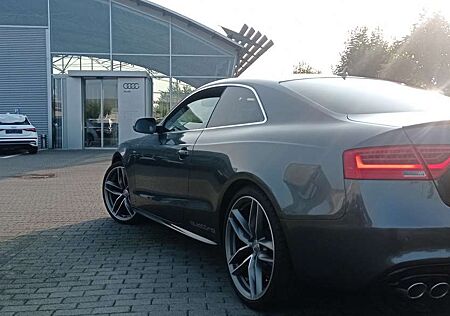 Audi A5 3.0 TDI DPF quattro S tronic