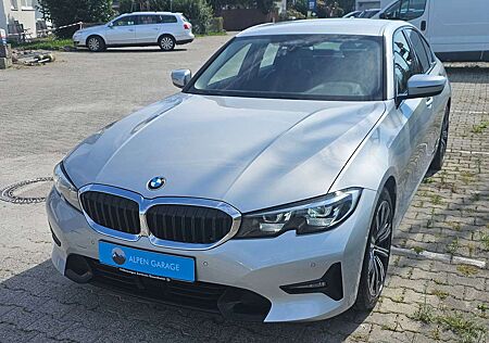 BMW 320d 320 *Aut.*Sport Line*Leder*Virtual*ACC*Kamera*DAB*