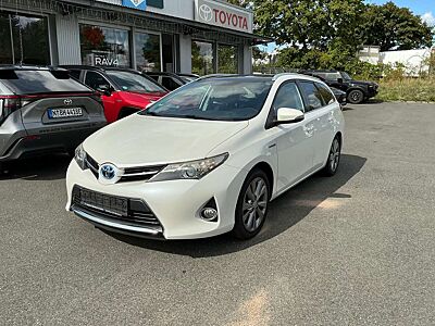 Toyota Auris Hybrid Life