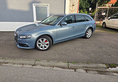 Audi A4 2.0 TDI DPF multitronic Ambition