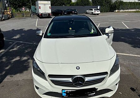 Mercedes-Benz CLA 180 (CDI) d