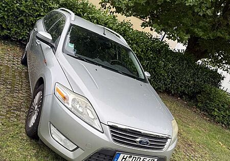 Ford Mondeo Turnier 2.0 Ghia