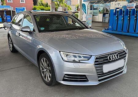 Audi A4 Avant TDI S.Tron Quattro AMBIENTE MATRIX V.COCKPIT