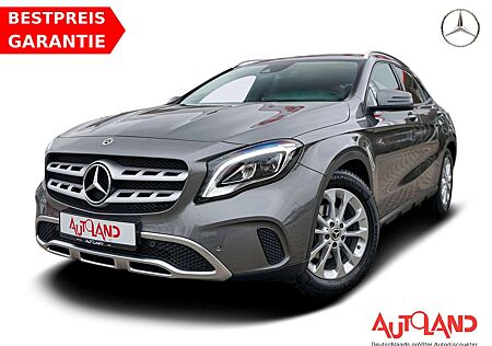 Mercedes-Benz GLA 200 AMG Line LED Navi Sitzheizung Klima DAB