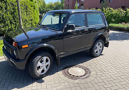 Lada Urban 4x4