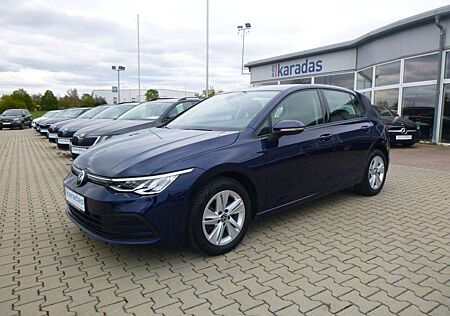 VW Golf Volkswagen VIII 1,0 eTSI Life AUT/NAV/LED/KAM/SHZ
