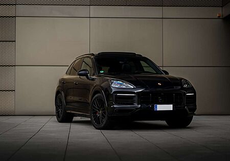 Porsche Cayenne 4.0 V8 GTS | APPROVED