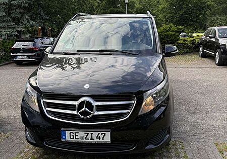 Mercedes-Benz V 220 CDI lang 7G-TRONIC