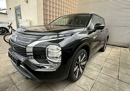 Mitsubishi Outlander PHEV Intro Edition 4WD