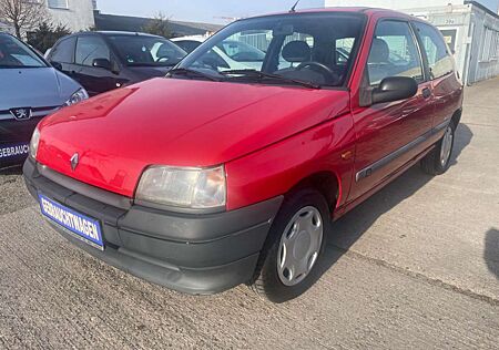 Renault Clio 1,2Ltr. NUR 124.476 KM