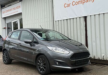 Ford Fiesta Celebration Edition*1.Hand*Zahnriemen neu*PDC*