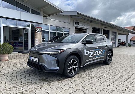 Toyota bZ4X Teamplayer *TOP*