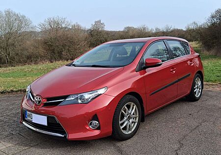Toyota Auris 1.4 D-4D Life