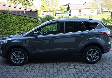 Ford Kuga 2.0 TDCi 4x4 Titanium