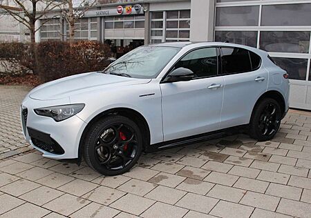 Alfa Romeo Stelvio Competizione Q4 PANO/Werksgarantie 07-27