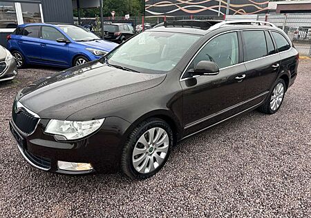 Skoda Superb Elegance *Automatik*Navi*Panorama*