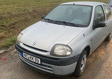 Renault Clio 1.2 ECON