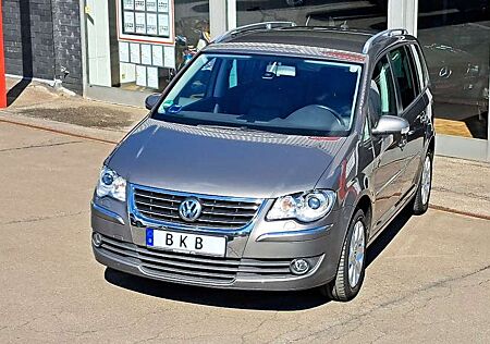 VW Touran Volkswagen TSI DSG Leder Navi PDC Anhkupp Sitzhzg