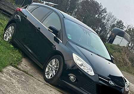 Ford Focus 1.6 EcoBoost Start-Stopp-System Titanium