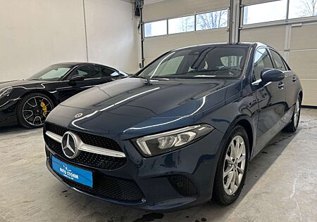 Mercedes-Benz A 180 d Style Limousine*LED*FLA*SpurH*R-KAM*1-HA* LM PDC