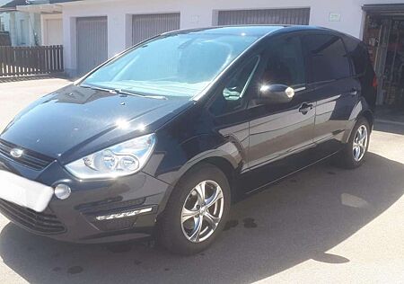 Ford S-Max 2.0 Trend TÜV in 7/25 Neu ! komplett überholt !