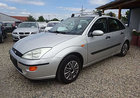 Ford Focus 1.6 Ghia