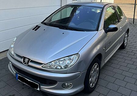 Peugeot 206 3-Türer 110 Quiksilver