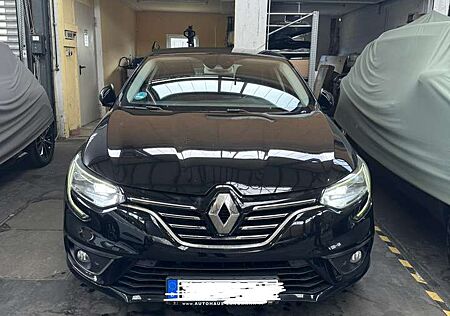 Renault Megane TCe 160 GPF EDC BOSE EDITION
