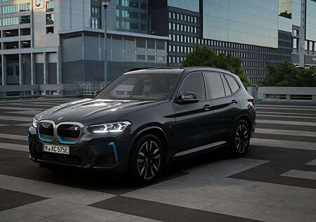 BMW iX3 M SPORT Inspiring ACC PanoSD SpurAss AHK Navi RFK