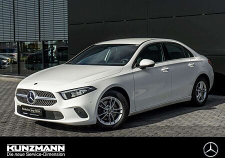 Mercedes-Benz A 200 Limousine Style MBUXNavi Rückfahrkamera