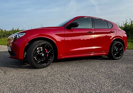 Alfa Romeo Stelvio 2.0 Turbo 16V AT8-Q4 Veloce Ti
