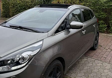 Kia Carens 1.7 CRDi Edition 7