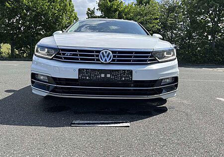 VW Passat Variant Volkswagen 2.0 TDI SCR DSG (BlueM. Tech) Highline