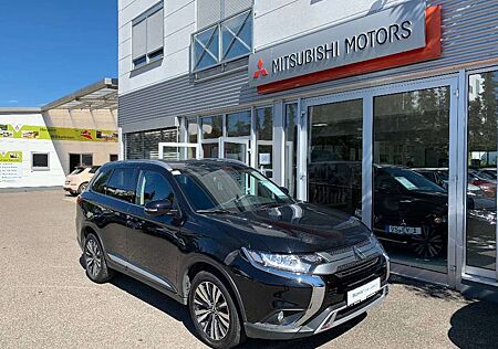 Mitsubishi Outlander Active 2.0 2WD CVT (Diamant Ed.)