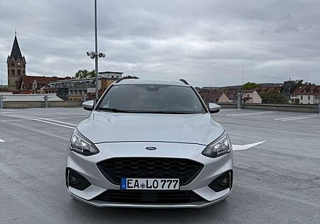 Ford Focus Turnier 1.0 EcoBoost Start-Stopp-System ST-LINE