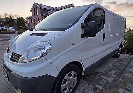 Renault Trafic L2H1 2,9t AHK Top Zustand nur 110t. Km