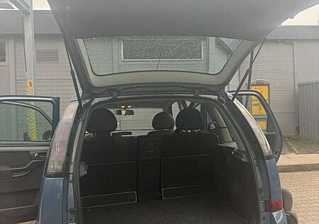 Opel Meriva 1.6 16V Easytronic Edition