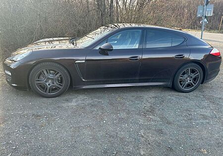 Porsche Panamera 4 PDK