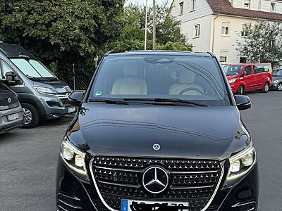 Mercedes-Benz V 250 Avantgarde mit 8 Sitzplätzen, absolut fast neuwert
