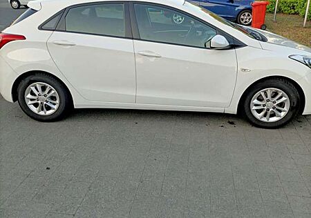 Hyundai i30 1.4 Fifa World Cup Edition